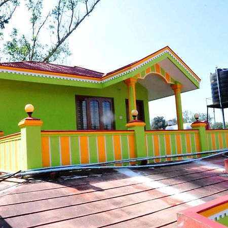Akashadeepa Homestay マディケーリ エクステリア 写真