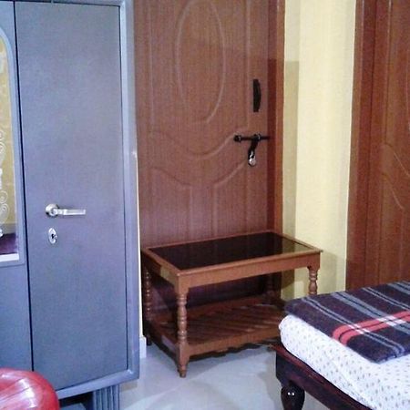 Akashadeepa Homestay マディケーリ エクステリア 写真