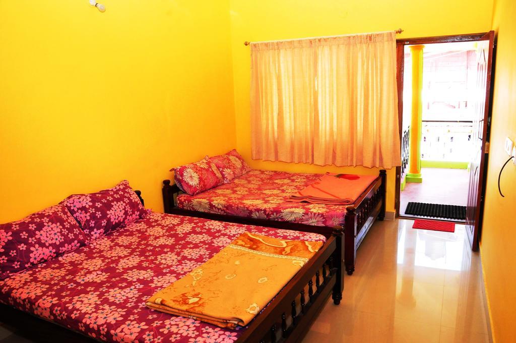 Akashadeepa Homestay マディケーリ エクステリア 写真