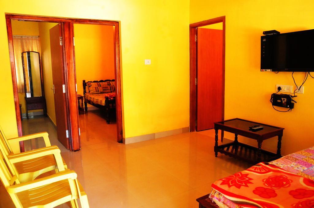 Akashadeepa Homestay マディケーリ エクステリア 写真