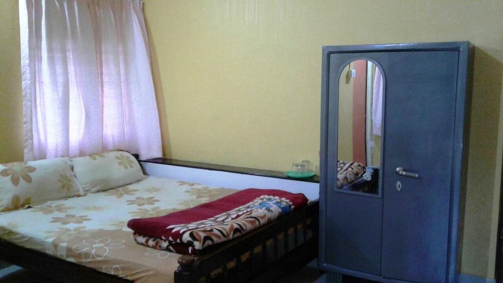 Akashadeepa Homestay マディケーリ エクステリア 写真